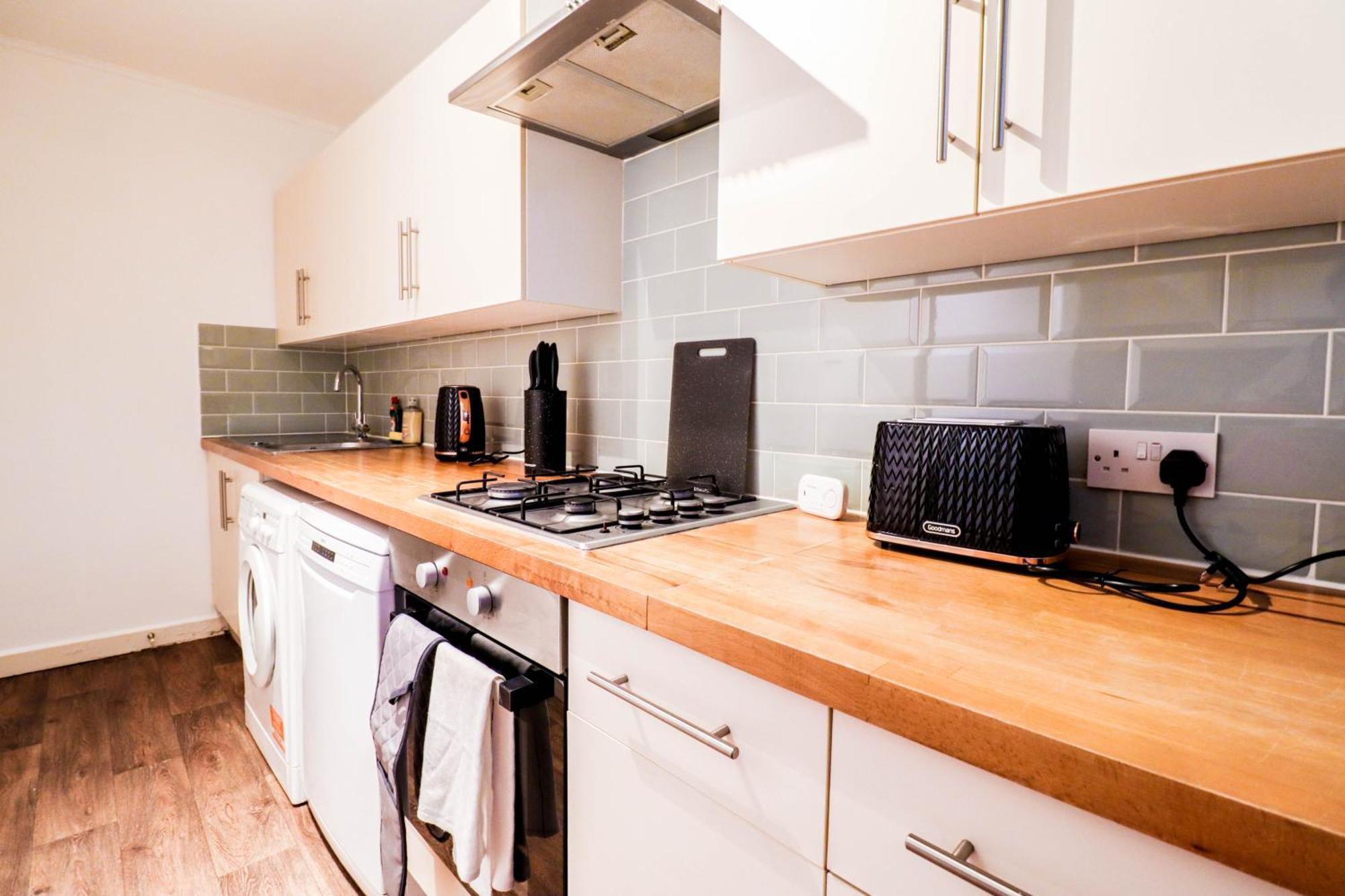 Beautifully Presented 3 Bed Hampstead Apartment