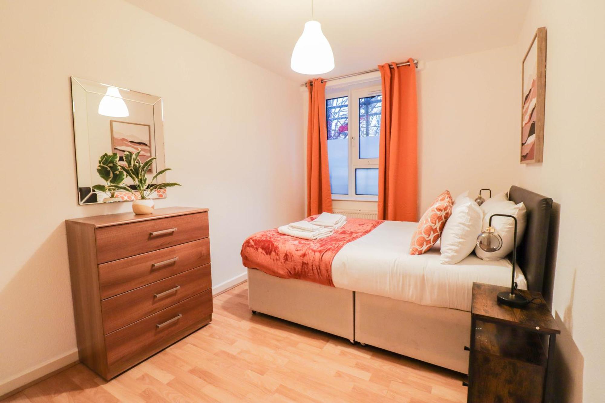 Apartment Beautifully Presented 3 Bed Hampstead *