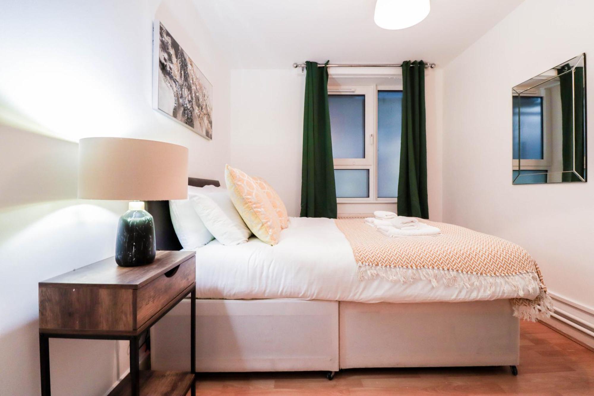 Apartment Beautifully Presented 3 Bed Hampstead London