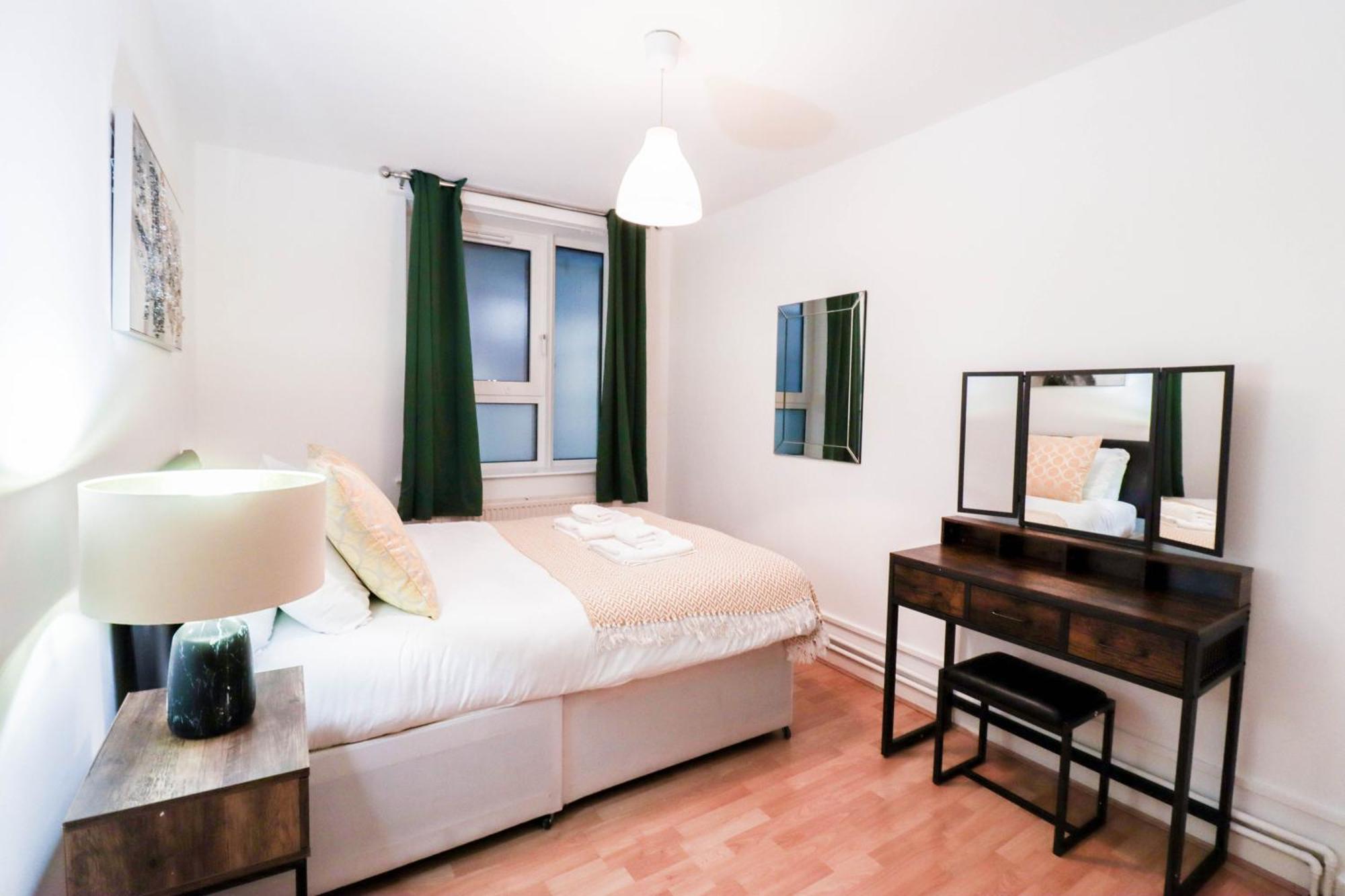 Apartment Beautifully Presented 3 Bed Hampstead *